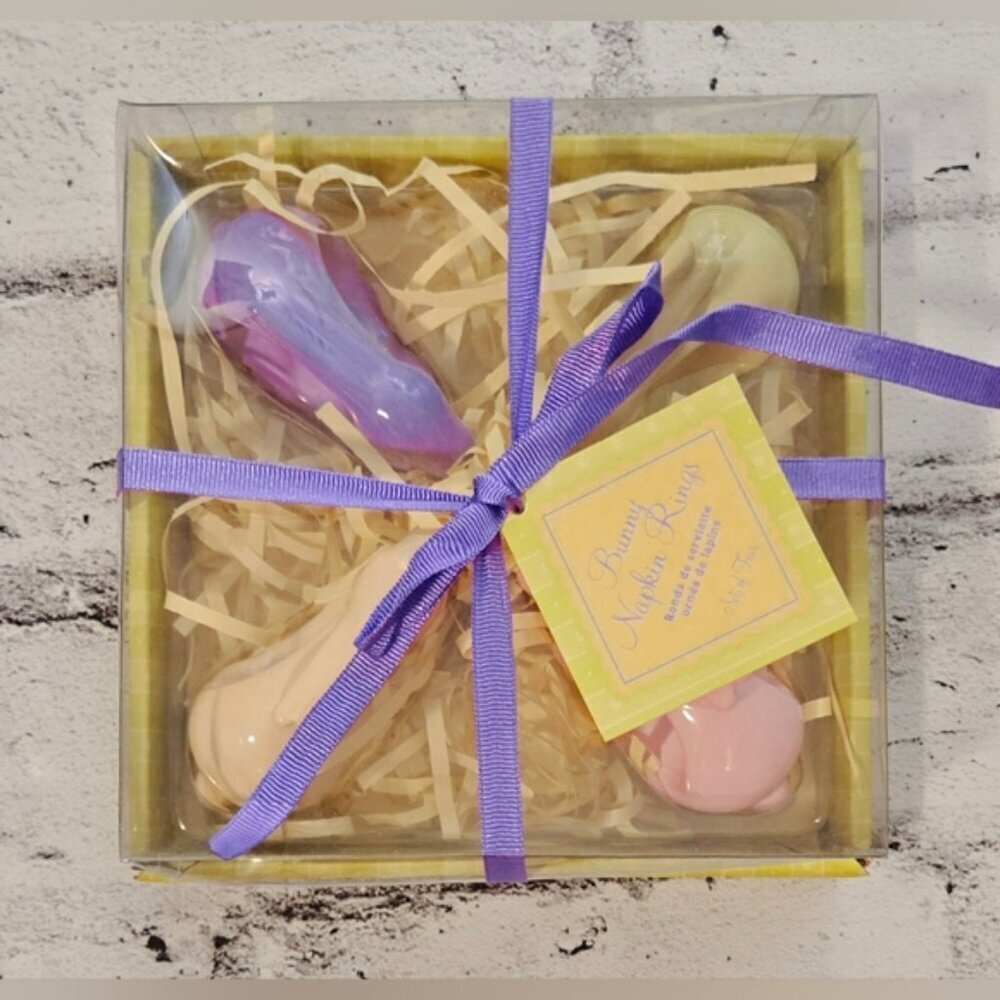 Williams Sonoma 2005 Bunny Napkin Rings Set of 4 Easter Ceramic Original Box